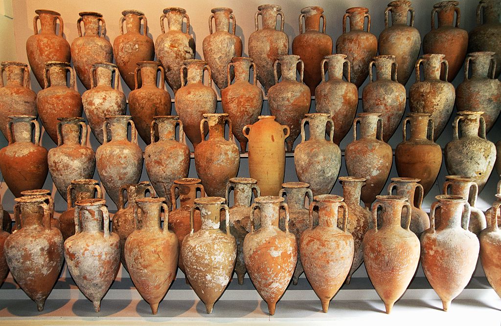 ITALY - CIRCA 2016: Amphoras, archaeological museum, Lipari island, Aeolian islands (UNESCO World Heritage List, 2000), Sicily. Italy. (Photo DeAgostini/Getty Images)